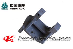 Sinotruk Howo AZ9725520007 фронт Пролет скоба отпред